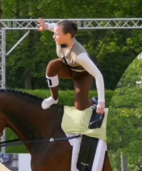 Grossansicht in neuem Fenster: Laura Bauregger6